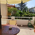 Italian Flair With A View Apartmán