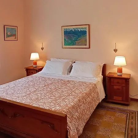 Lägenhet Italian Flair With A View *