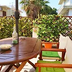 Italian Flair With A View Apartman