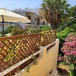 Italian Flair With A View Apartman